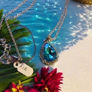 Elegant Blue Teardrop Pendant Necklace
